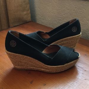 Tory Burch Black Wedge sz. 8
